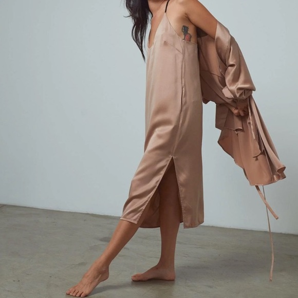 Lunya slip dress in GREEN rare color - Picture 5 of 6